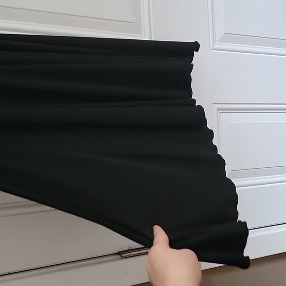 Little Black Dress - Picture 9 of 10